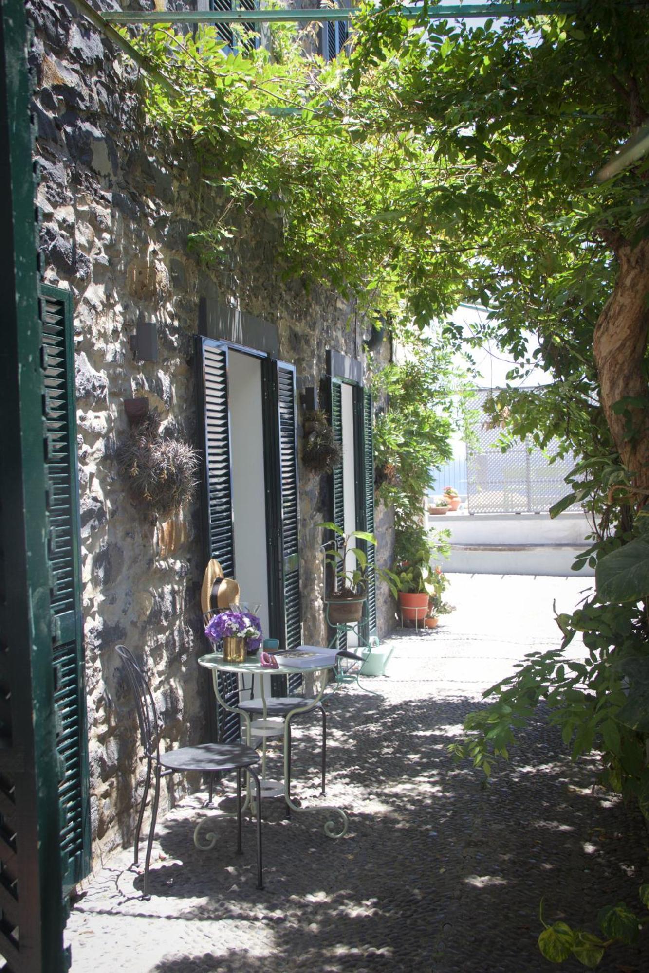 Irlandas Villa Funchal Seaside Villas ภายนอก รูปภาพ